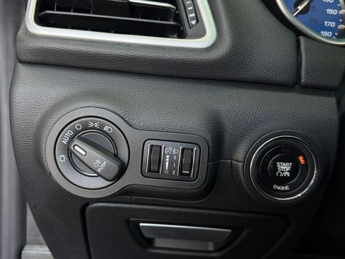 Used 2016 Maserati Ghibli RWD image 18