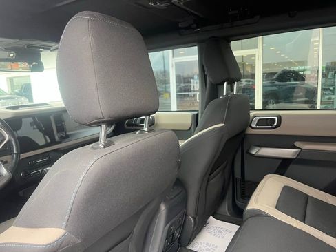 Used 2022 Ford Bronco Wildtrak AWD/4WD image 17