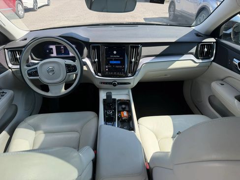 Used 2023 Volvo S60 B5 Plus AWD/4WD image 28