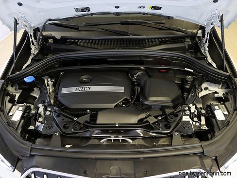 Certified 2025 BMW X1 xDrive28i w/ Premium Package image 38