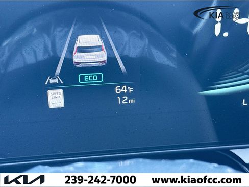 New 2026 Kia Niro EX FWD image 39