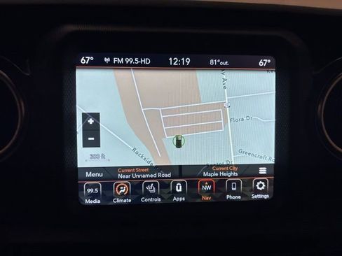 Used 2020 Jeep Wrangler Unlimited Sahara image 17