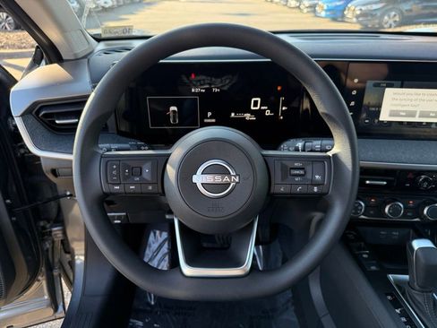 New 2025 Nissan Kicks SV w/ Charging Package image 17