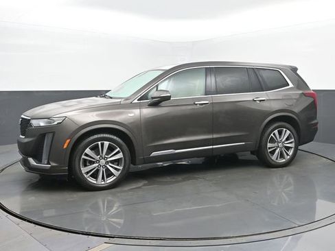 Used 2020 Cadillac XT6 Premium Luxury image 2