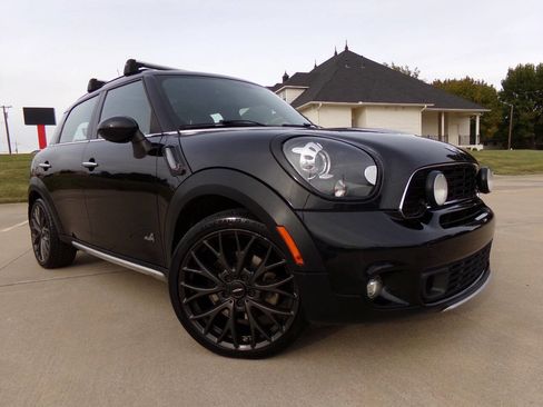 Used 2015 MINI Cooper Countryman S image 2