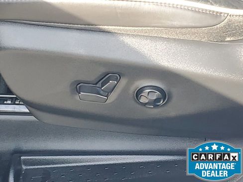 Used 2023 Chrysler Pacifica Limited w/ S Appearance Package image 30