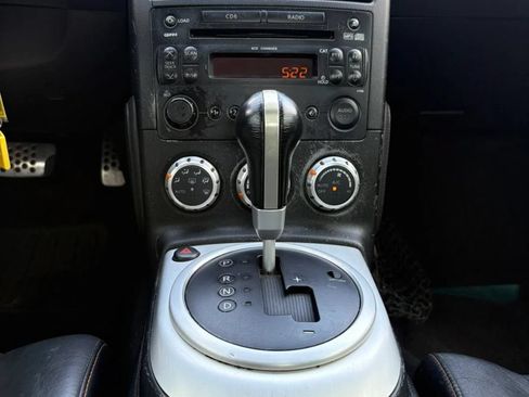 Used 2006 Nissan 350Z Touring RWD image 24