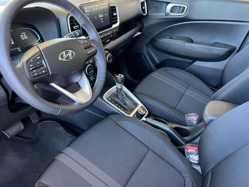 New 2026 Hyundai Venue SEL FWD image 9