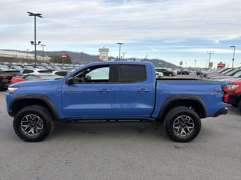 Used 2025 Chevrolet Colorado ZR2 AWD/4WD image 10
