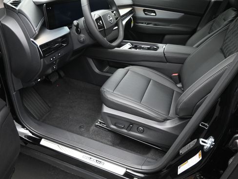 New 2026 Nissan Murano Platinum AWD/4WD image 12