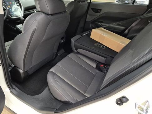 New 2025 Subaru Crosstrek 2.0i Premium image 11