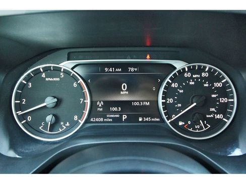 Used 2023 Nissan Rogue SV FWD image 15