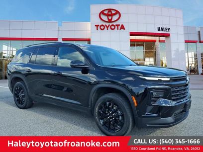 Used 2024 Chevrolet Traverse LT w/ Enhanced Driving Package