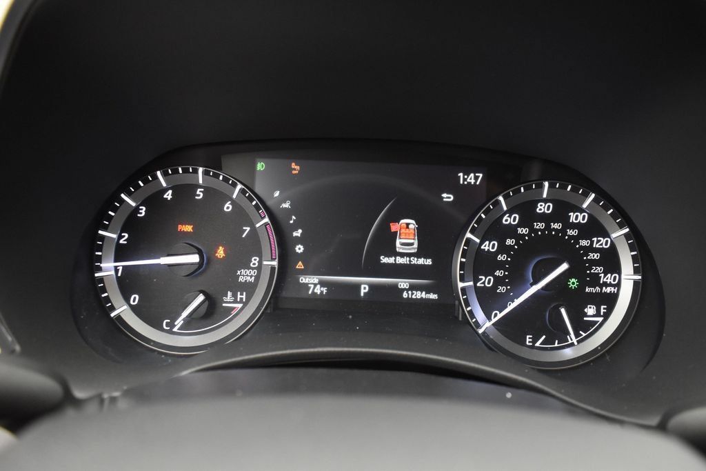 Used 2021 Toyota Highlander XLE AWD/4WD image 8