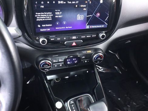 Used 2023 Kia Soul GT-Line image 15