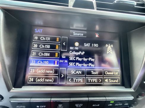 Used 2021 Lexus GX 460 Premium w/ Premium Package AWD/4WD image 13
