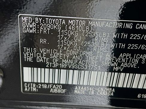 Certified 2025 Toyota RAV4 XLE AWD/4WD image 29