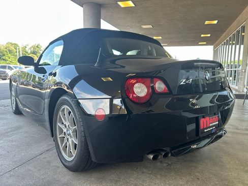 Used 2005 BMW Z4 2.5i RWD image 5