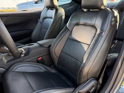 Used 2025 Ford Mustang GT Premium w/ GT Performance Package image 9