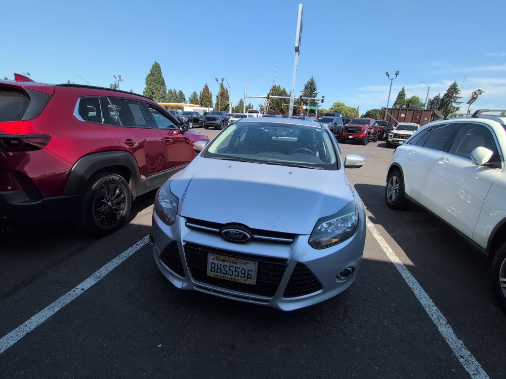 Used 2014 Ford Focus Titanium FWD image 8