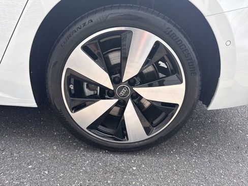 Used 2025 Audi A5 2.0T Premium w/ Convenience Package AWD/4WD image 16