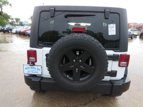 Used 2015 Jeep Wrangler Unlimited Sport w/ Quick Order Package 24S image 5