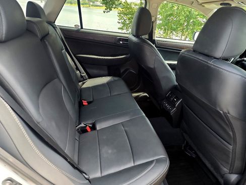 Used 2019 Subaru Outback 2.5i Limited w/ Popular Package #2 image 12