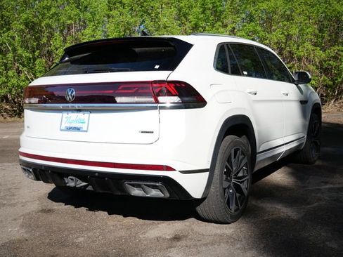 Used 2024 Volkswagen Atlas Cross Sport SEL Premium R-Line AWD/4WD image 7