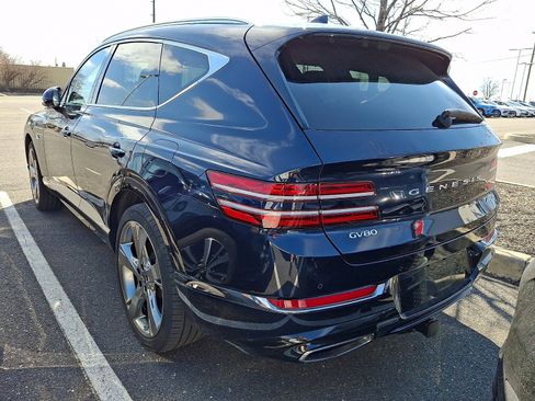 Used 2024 Genesis GV80 3.5T Prestige w/ Prestige Package image 3