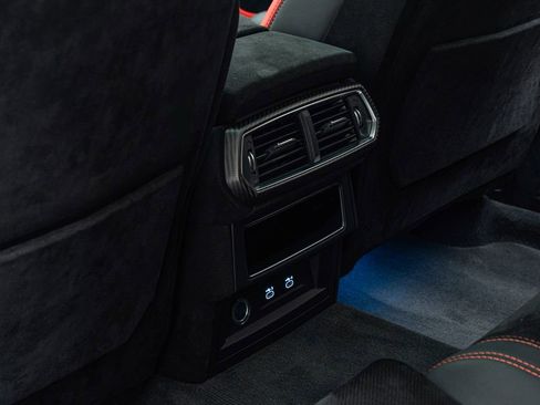 Used 2024 Lamborghini Urus Performante image 28