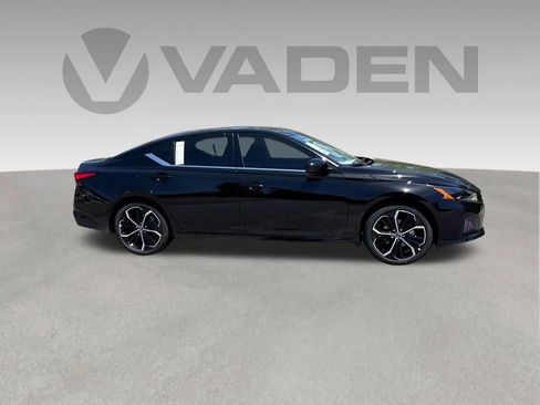 New 2026 Nissan Altima 2.5 SR FWD image 29
