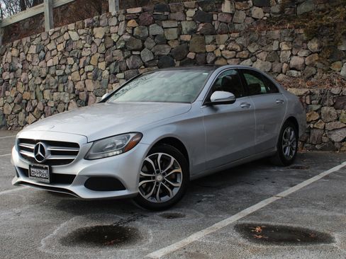Used 2017 Mercedes-Benz C 300 4MATIC Sedan image 2