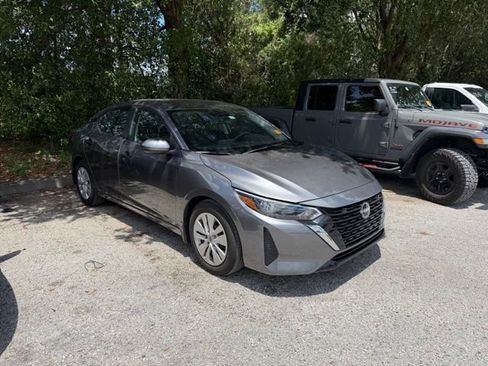 Used 2024 Nissan Sentra S FWD image 2