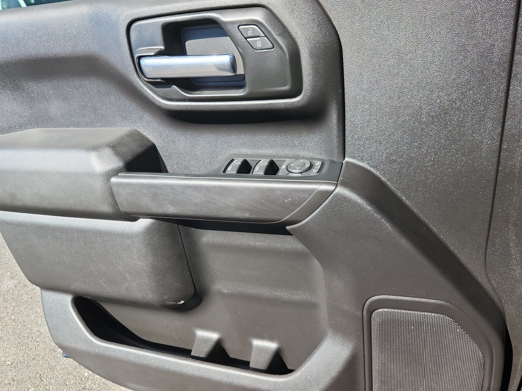 Used 2024 Chevrolet Silverado 1500 Custom AWD/4WD image 9