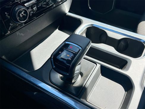 Used 2023 Chevrolet Silverado 1500 RST image 16