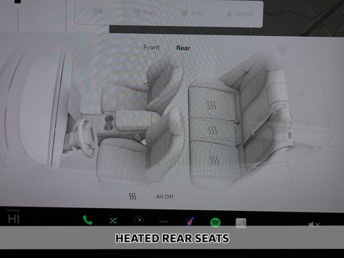 Used 2022 Tesla Model Y Long Range image 8