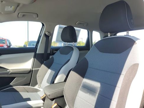 New 2025 Volkswagen Taos S image 10