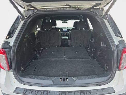 Used 2020 Ford Explorer XLT w/ Class III Trailer Tow Package AWD/4WD image 22