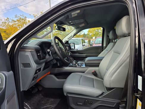 New 2025 Ford F150 Lightning Flash AWD/4WD image 12