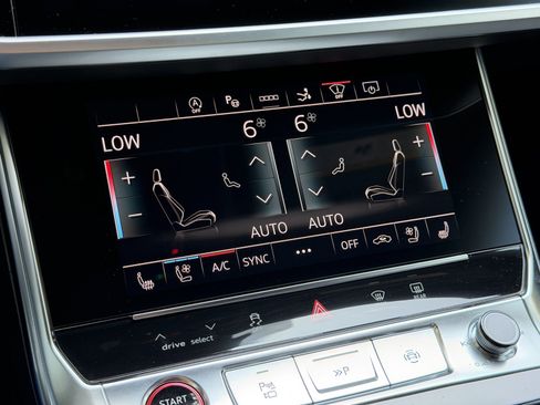 Used 2025 Audi RS 7 Performance AWD/4WD image 22