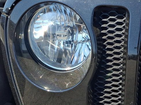 Used 2021 Jeep Wrangler Unlimited Sport AWD/4WD image 9