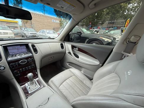 Used 2010 INFINITI EX35 Journey image 16