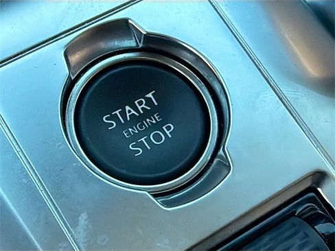 Used 2023 Jaguar F-PACE R-Dynamic S image 35