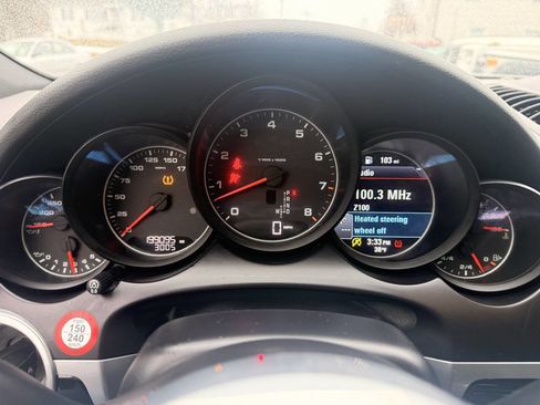 Used 2016 Porsche Cayenne image 15