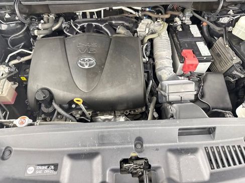 Used 2022 Toyota Highlander XSE AWD/4WD image 43