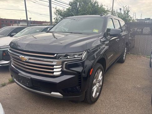 Used 2021 Chevrolet Suburban High Country w/ Premium Package AWD/4WD image 1