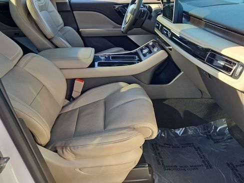 Used 2020 Lincoln Aviator Reserve w/ Equipment Group 201A image 19