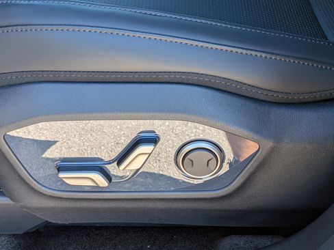 New 2027 Kia Telluride S image 24