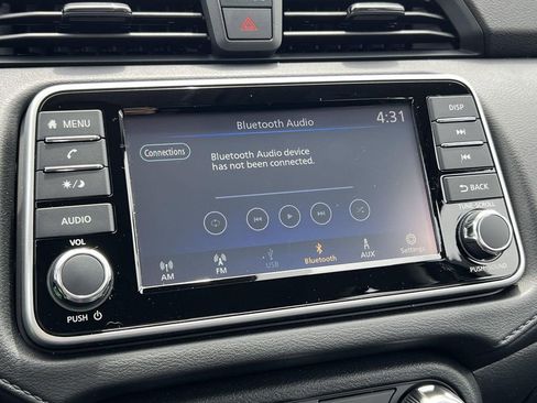 Used 2025 Nissan Versa S w/ Trunk Package image 12