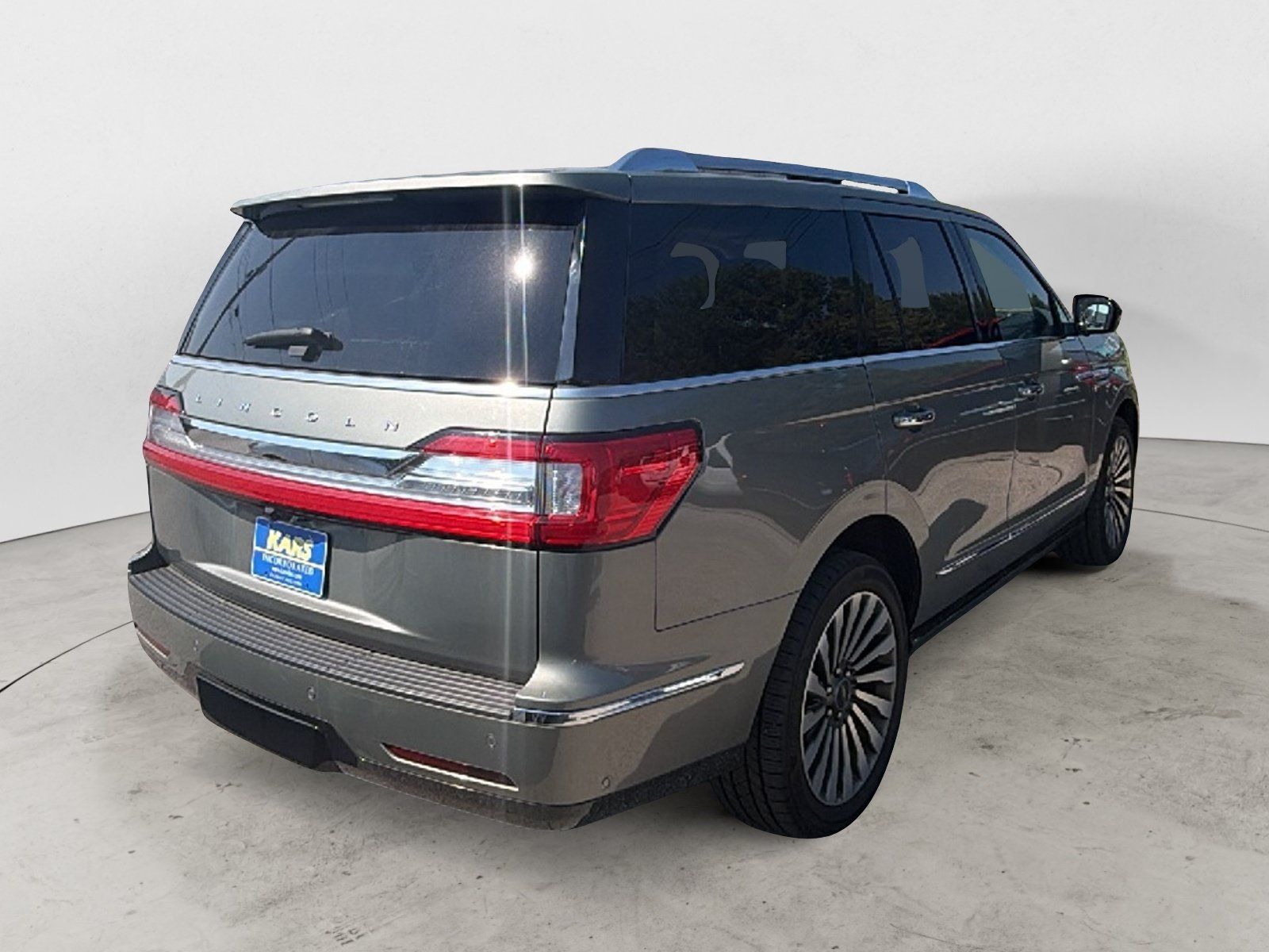 Used 2019 Lincoln Navigator Reserve AWD/4WD image 6